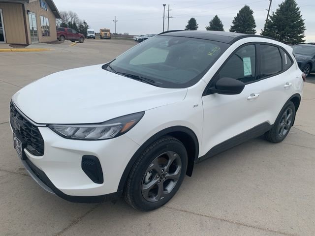 New 2025 Ford Escape ST-Line w/ Tech Pack #1 image 3