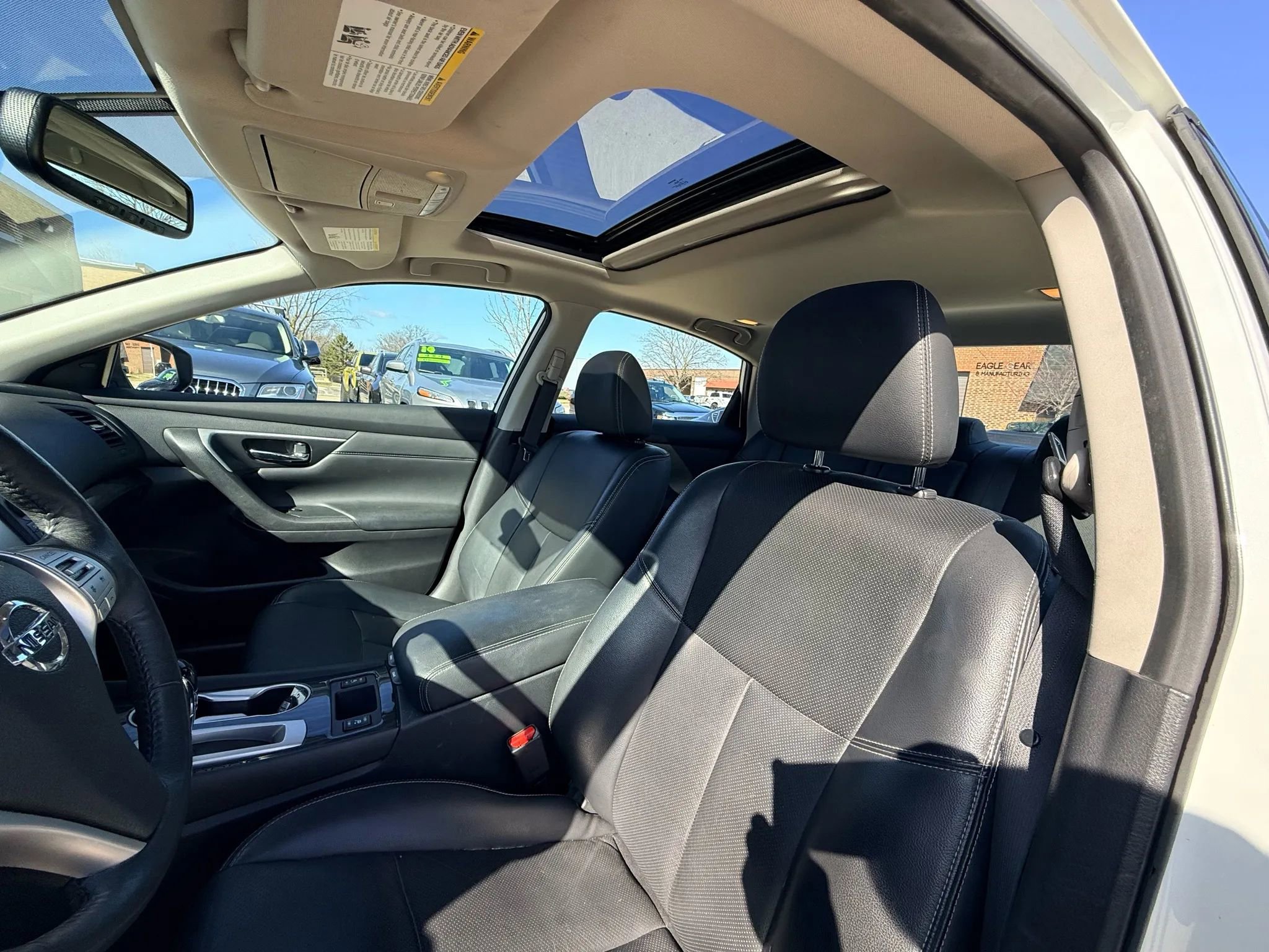 Used 2017 Nissan Altima 2.5 SL w/ 2.5 Technology Package image 21