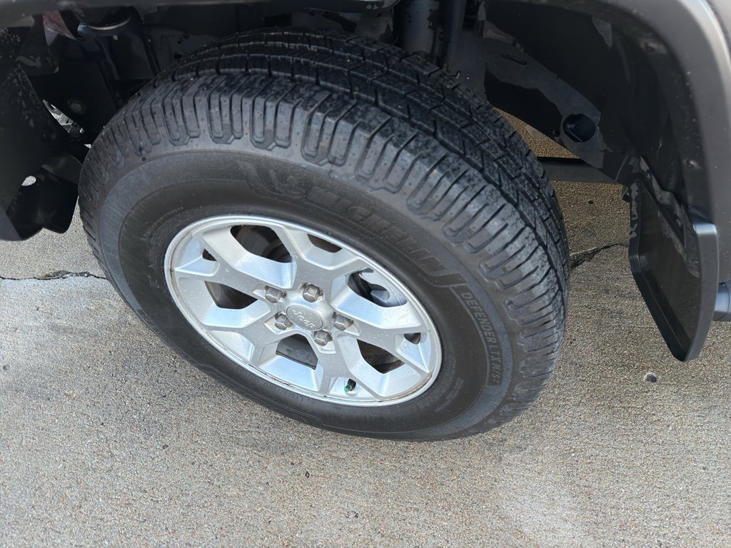 Used 2021 Jeep Wrangler Sport image 9