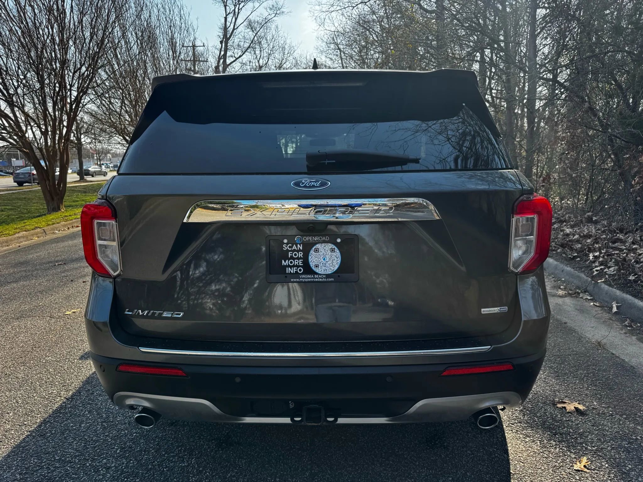 Used 2020 Ford Explorer Limited w/ Class III Trailer Tow Package image 7