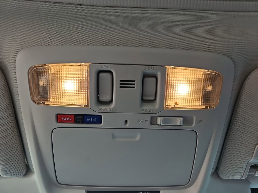 Used 2017 Subaru Outback 3.6R Touring image 23