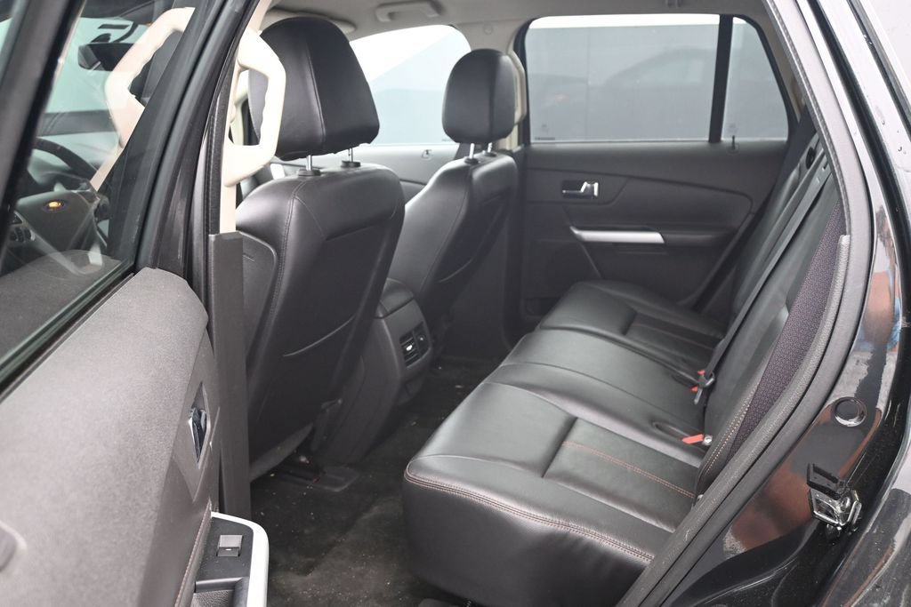 Used 2013 Ford Edge SEL FWD image 17