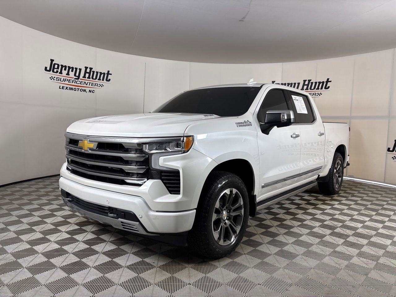 Used 2023 Chevrolet Silverado 1500 High Country w/ Technology Package