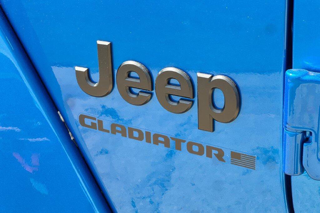 New 2026 Jeep Gladiator Sport AWD/4WD image 6