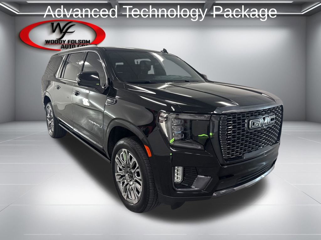 Used 2023 GMC Yukon XL Denali Ultimate AWD/4WD image 3