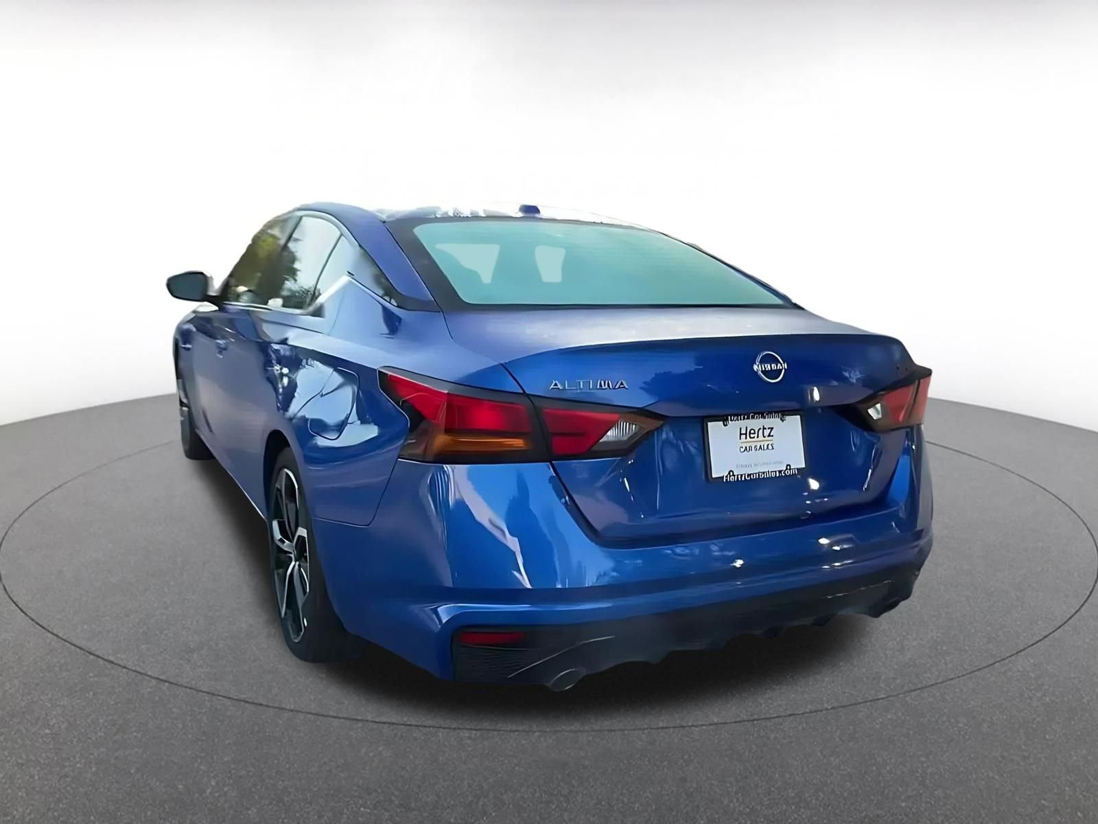 Used 2025 Nissan Altima 2.5 SR image 11