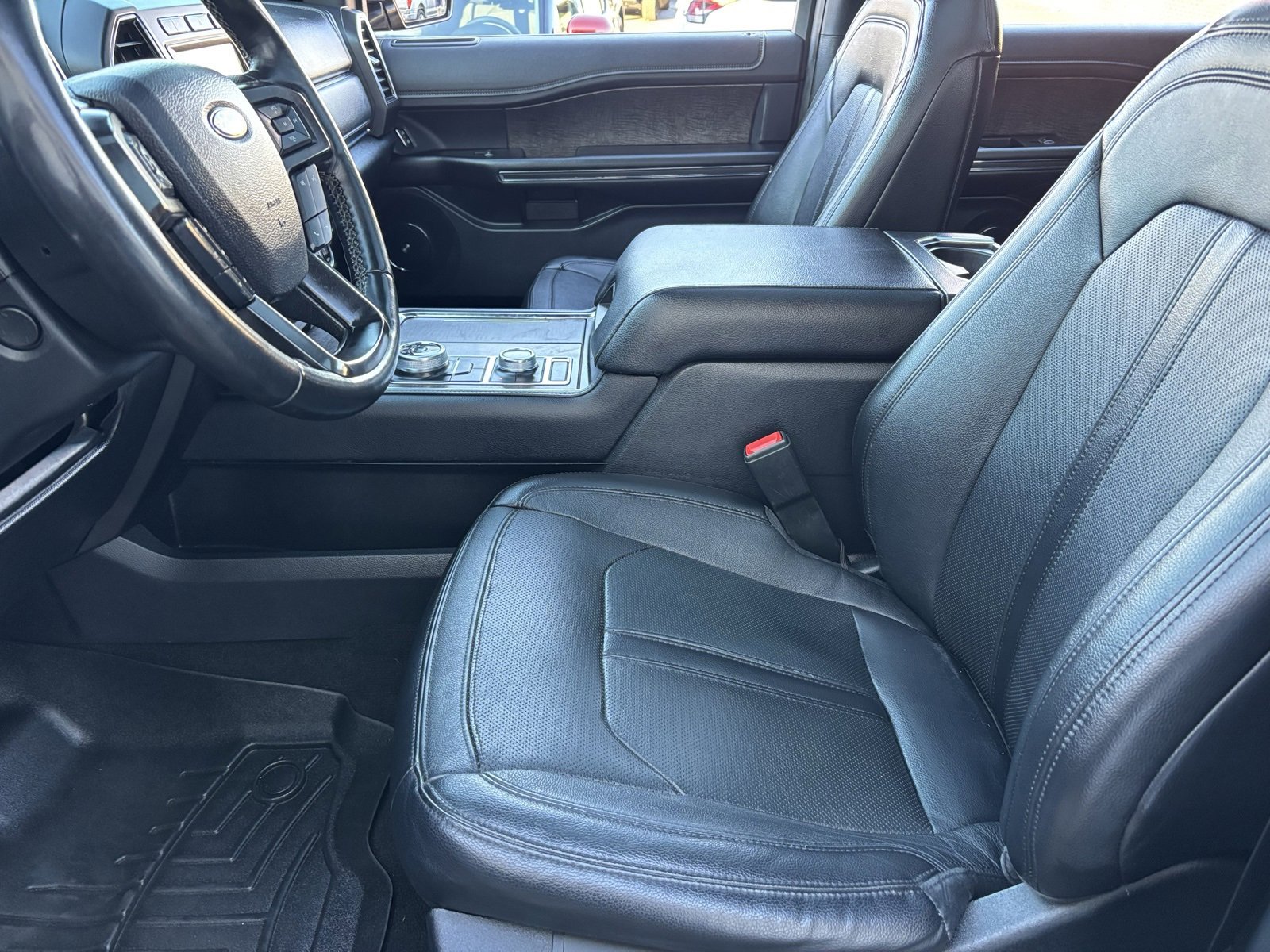 Used 2019 Ford Expedition Limited image 18