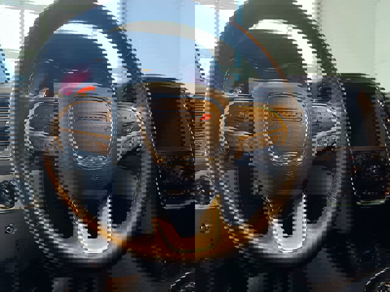 Used 2017 Dodge Durango R/T w/ Technology Group image 14