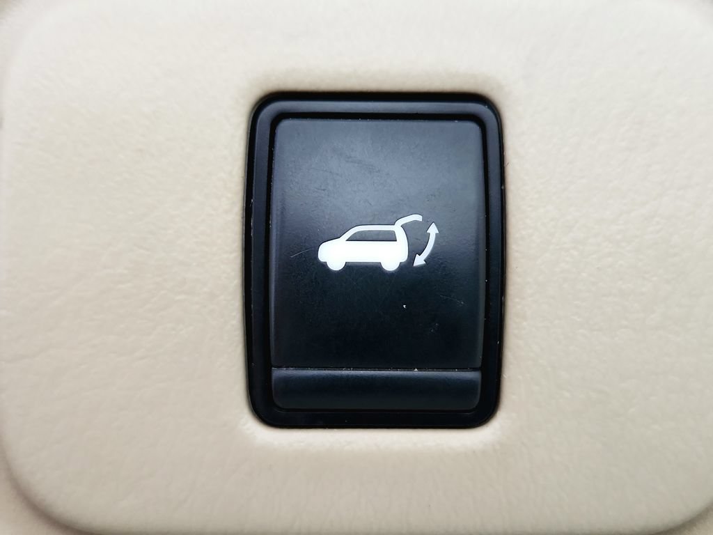 Used 2020 Nissan Pathfinder SL AWD/4WD image 37