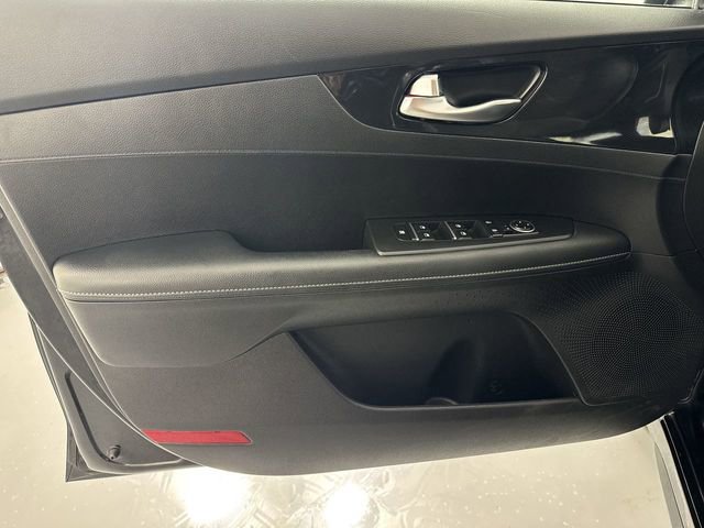 Used 2021 Kia Forte GT-Line image 19