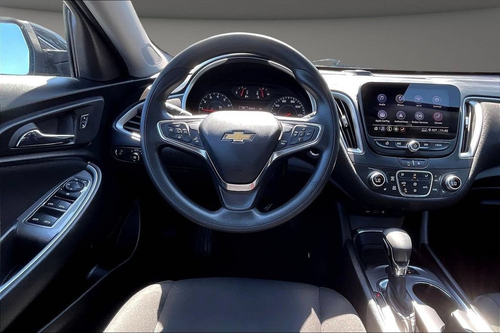 Used 2025 Chevrolet Malibu LT FWD image 11