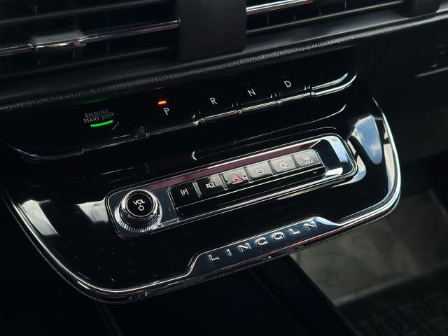 Used 2025 Lincoln Corsair Grand Touring w/ Equipment Group 301A image 15