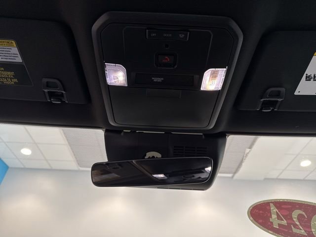 Used 2024 Toyota Tacoma TRD Off-Road image 33