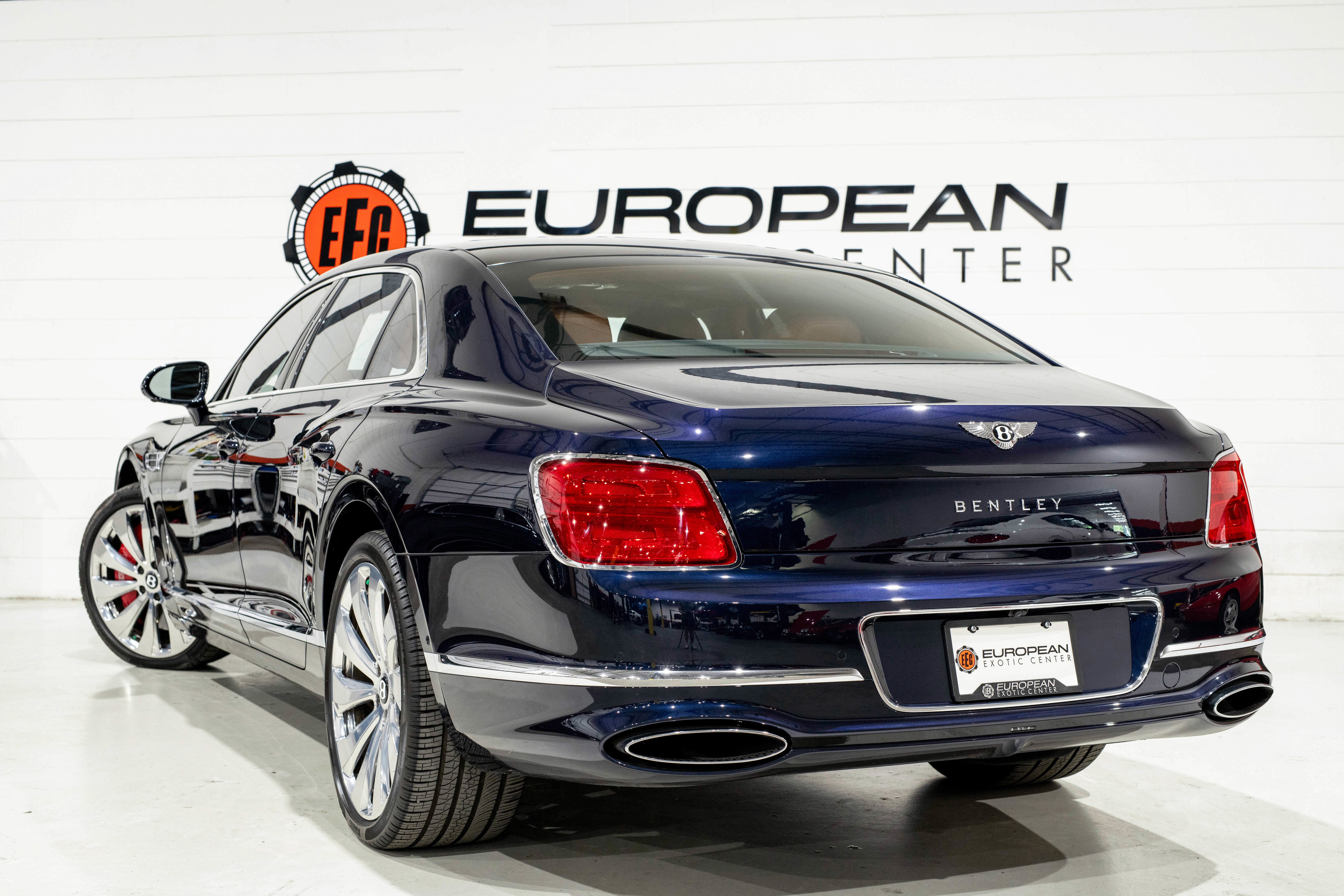 Used 2021 Bentley Flying Spur W12 AWD/4WD image 40