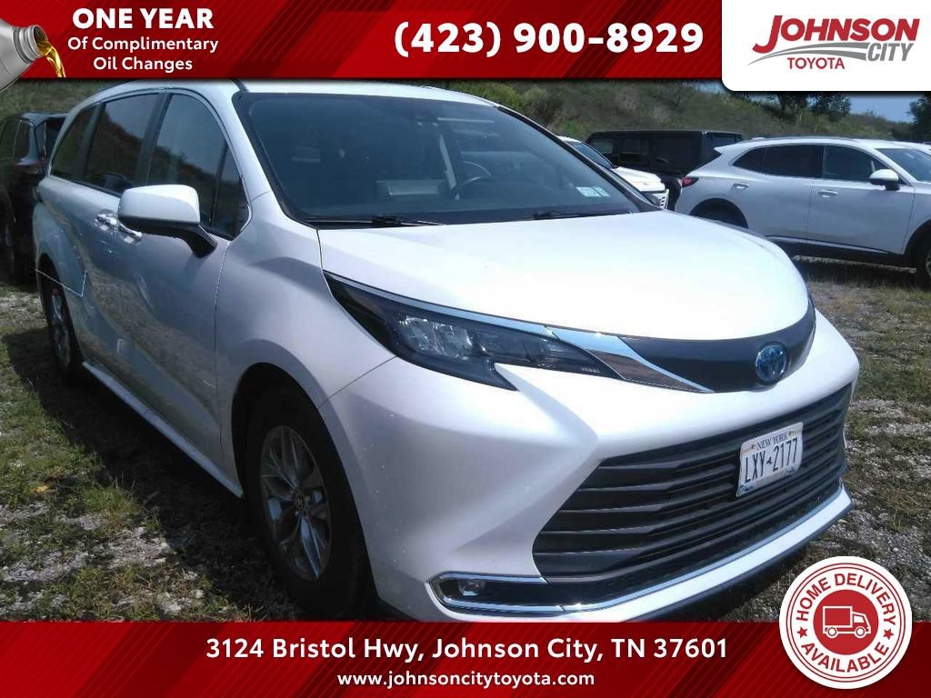 Used 2024 Toyota Sienna XLE