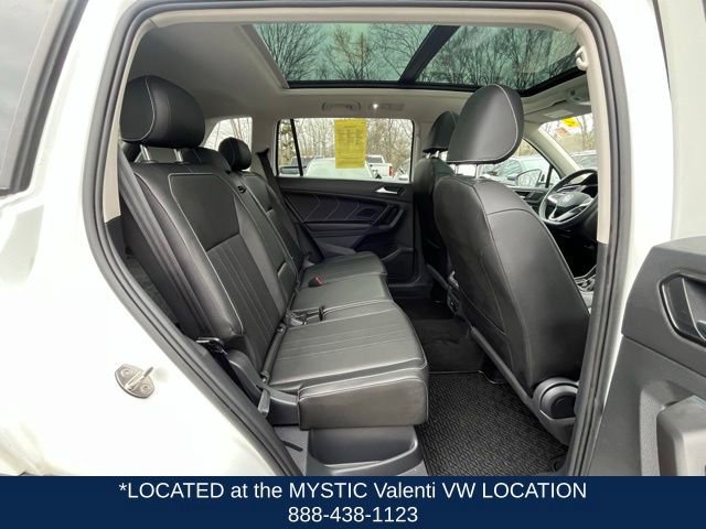 Certified 2023 Volkswagen Tiguan SE w/ Panoramic Sunroof Package AWD/4WD image 21