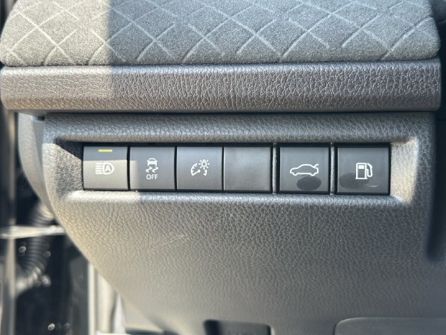 Used 2026 Toyota Camry XLE FWD image 25