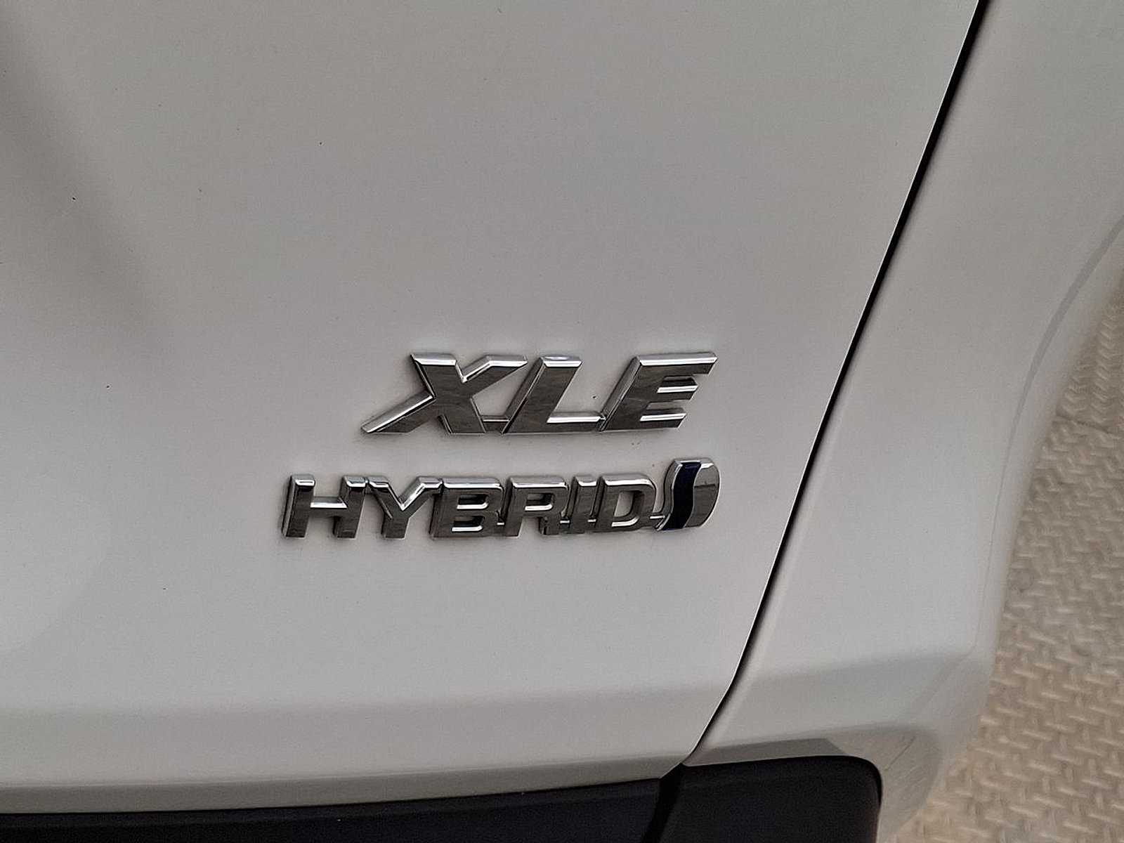 Certified 2022 Toyota RAV4 XLE w/ Convenience Package AWD/4WD image 28
