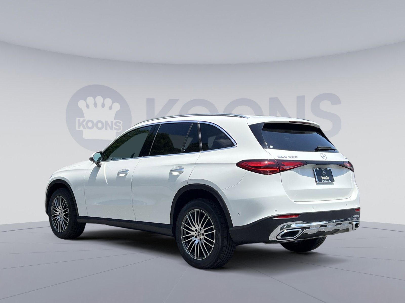Certified 2025 Mercedes-Benz GLC 300 4MATIC image 4