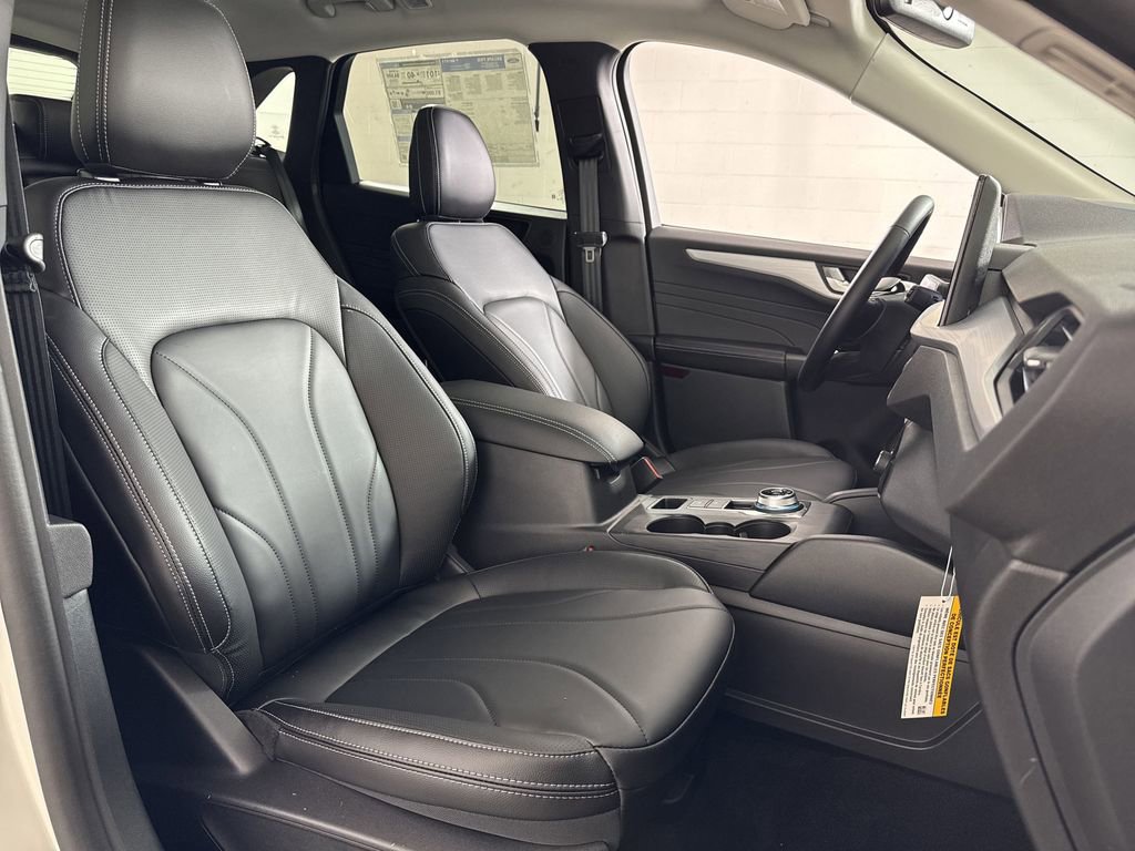 New 2025 Ford Escape SE w/ PHEV Premium Package image 41