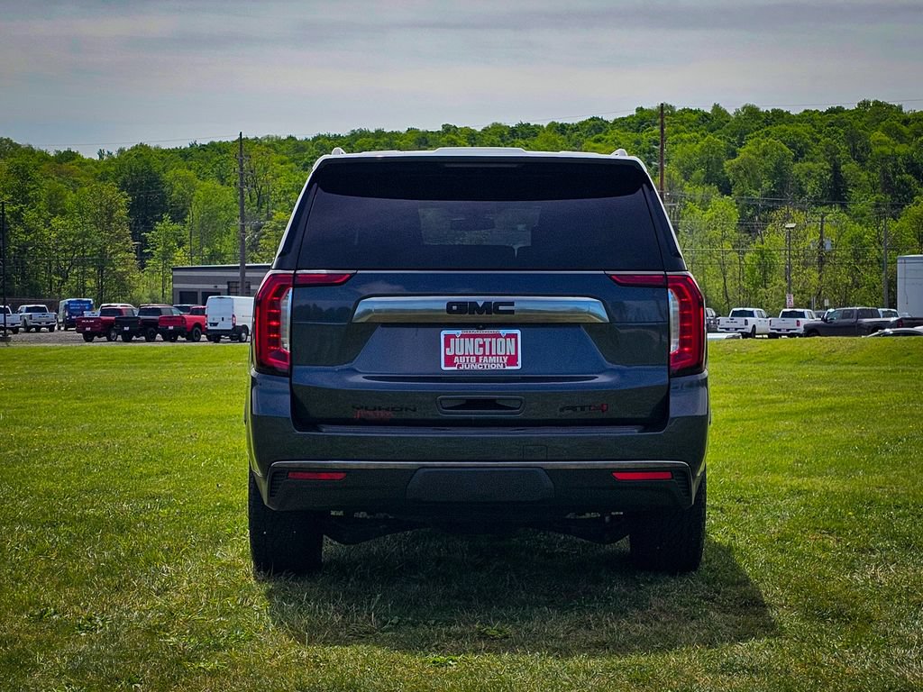 Used 2021 GMC Yukon XL AT4 w/ AT4 Premium Plus Package AWD/4WD image 4