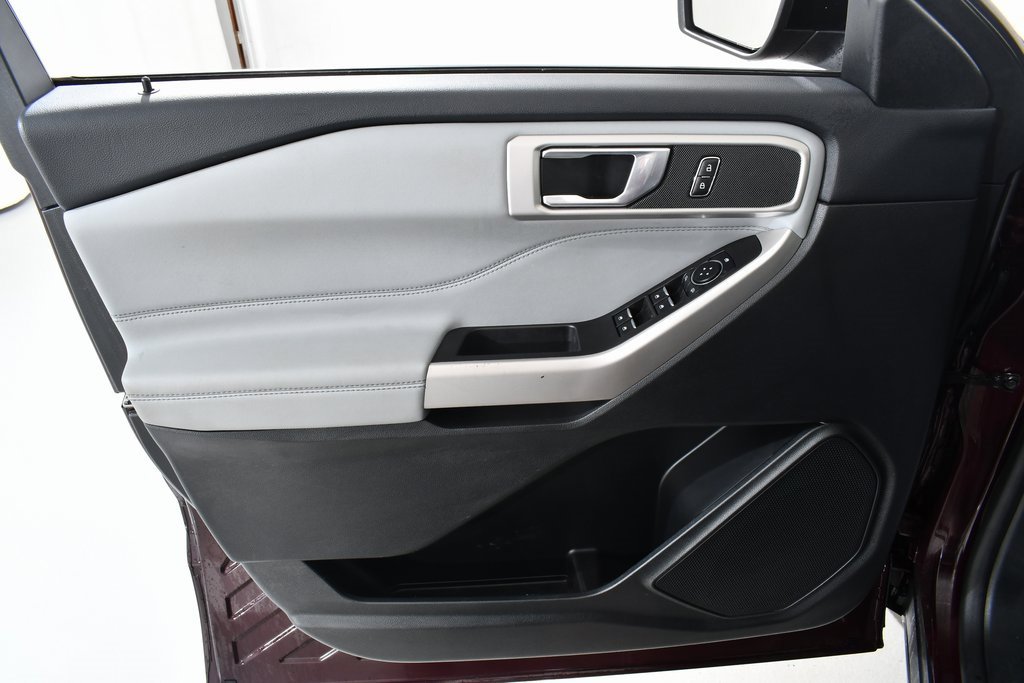 Used 2023 Ford Explorer XLT w/ Equipment Group 202A image 26