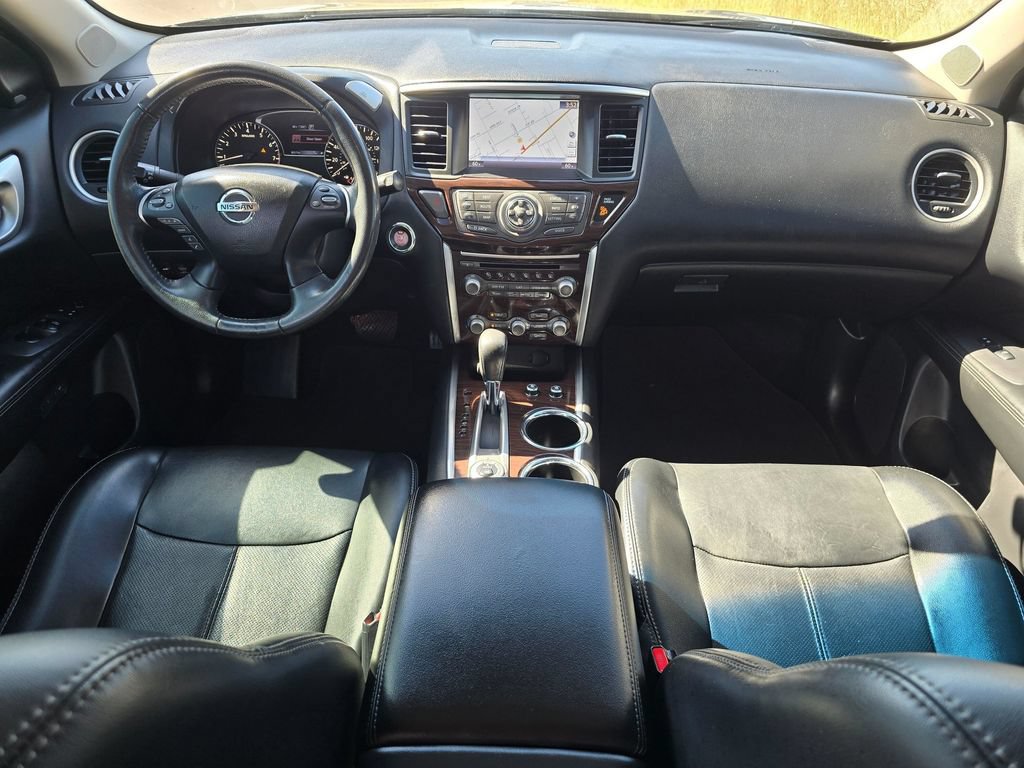 Used 2016 Nissan Pathfinder Platinum AWD/4WD image 11