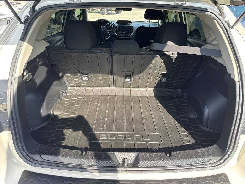 Used 2019 Subaru Crosstrek 2.0i w/ Eyesight System image 9