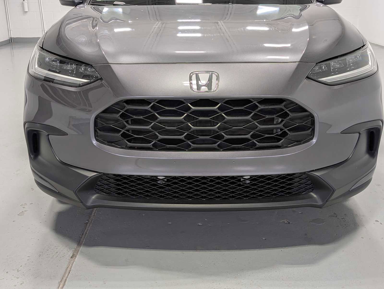 Certified 2023 Honda HR-V LX image 2