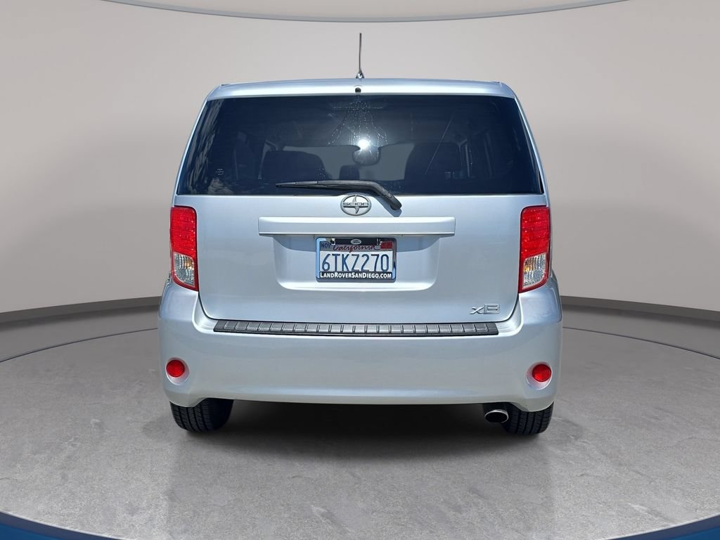 Used 2012 Scion xB FWD image 7