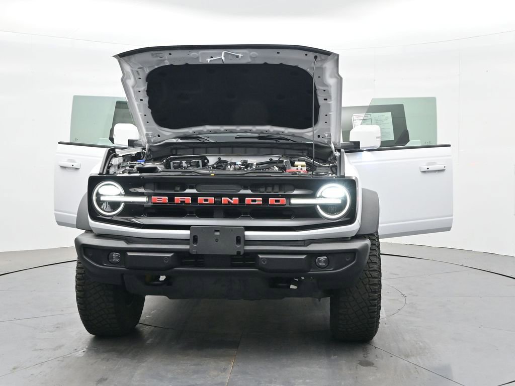 Used 2024 Ford Bronco Outer Banks w/ Sasquatch Package AWD/4WD image 40