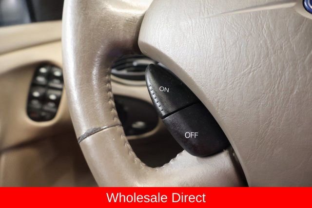 Used 2004 Ford Focus ZX5 Hatchback image 16