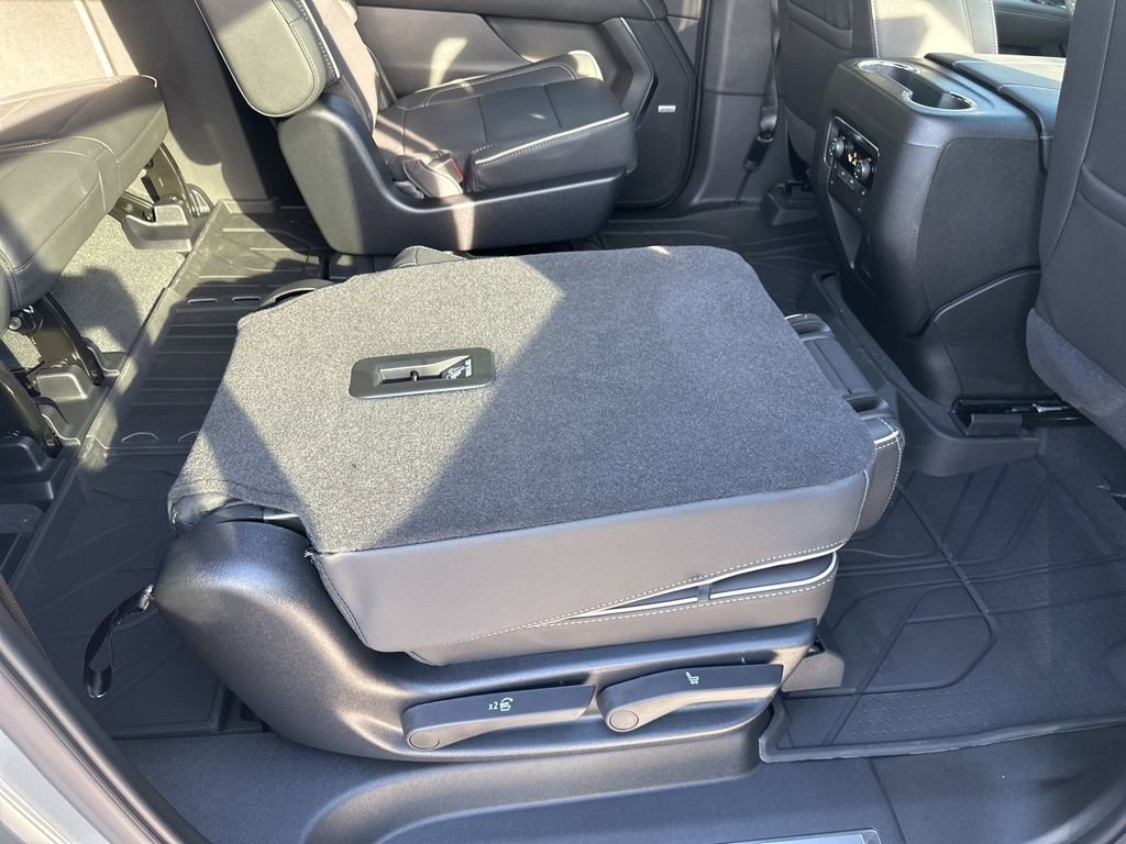 New 2026 Chevrolet Suburban Premier w/ Sun And Tow Package image 40