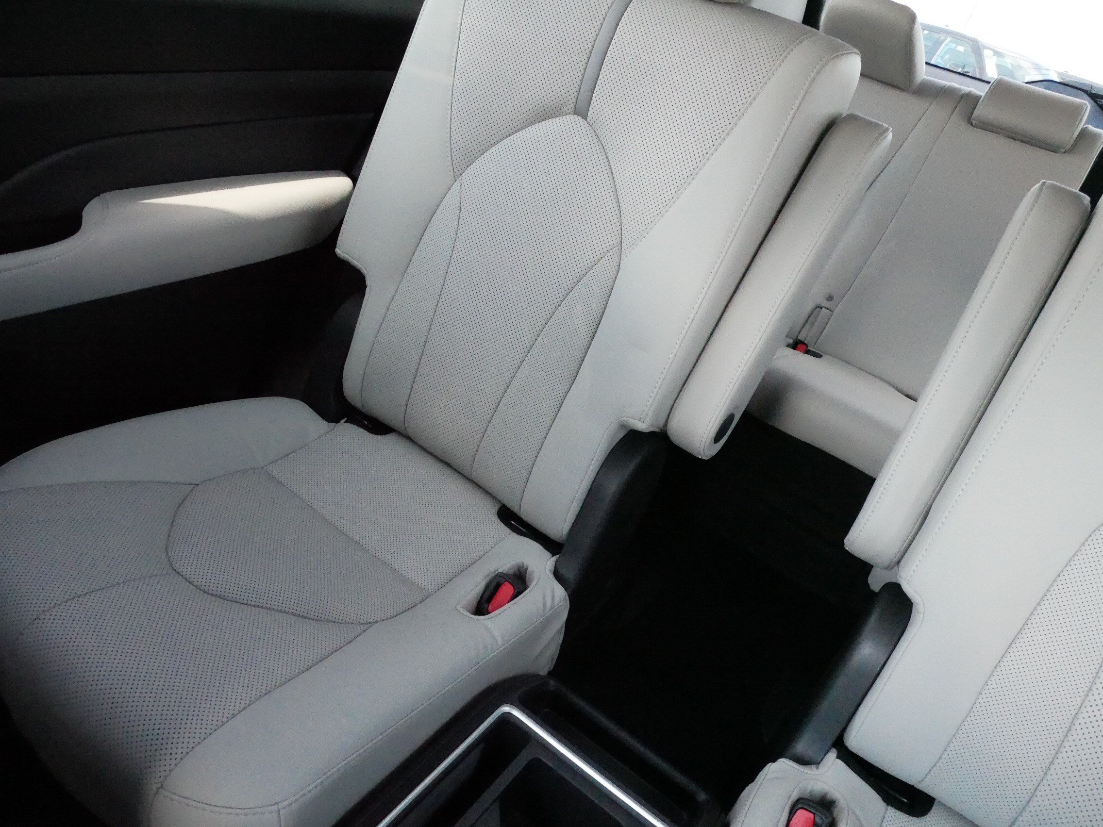 Certified 2025 Toyota Grand Highlander AWD image 12