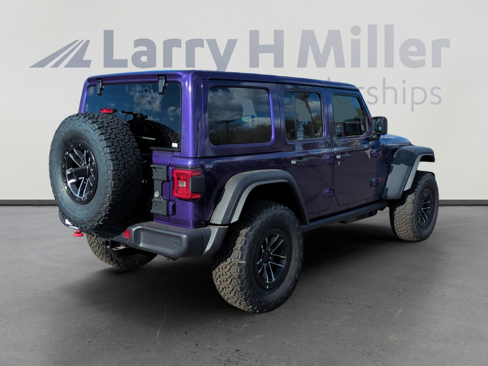 New 2026 Jeep Wrangler Unlimited Rubicon w/ Xtreme 35 Tire Package image 5