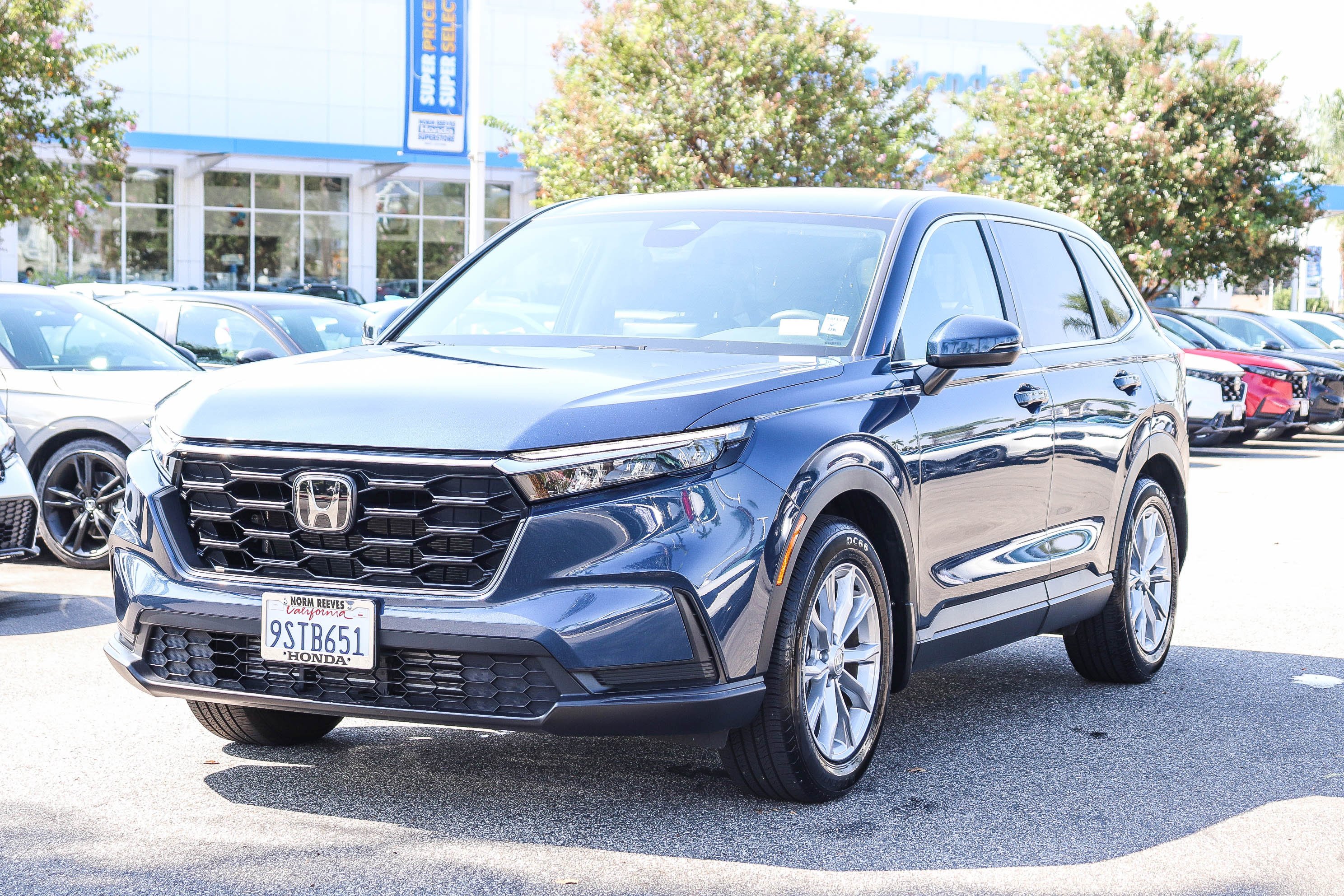 Certified 2025 Honda CR-V LX image 3