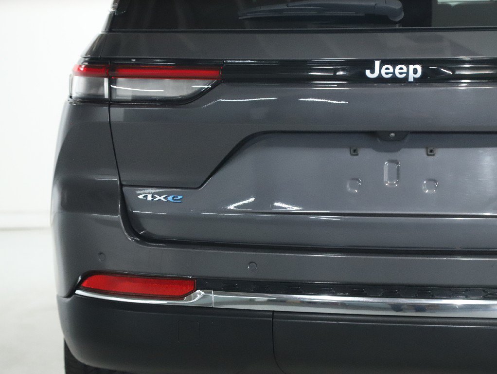 Used 2024 Jeep Grand Cherokee Limited 4xe AWD/4WD image 44