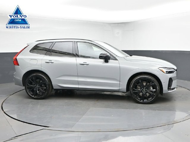 New 2026 Volvo XC60 B5 Ultra w/ Climate Package