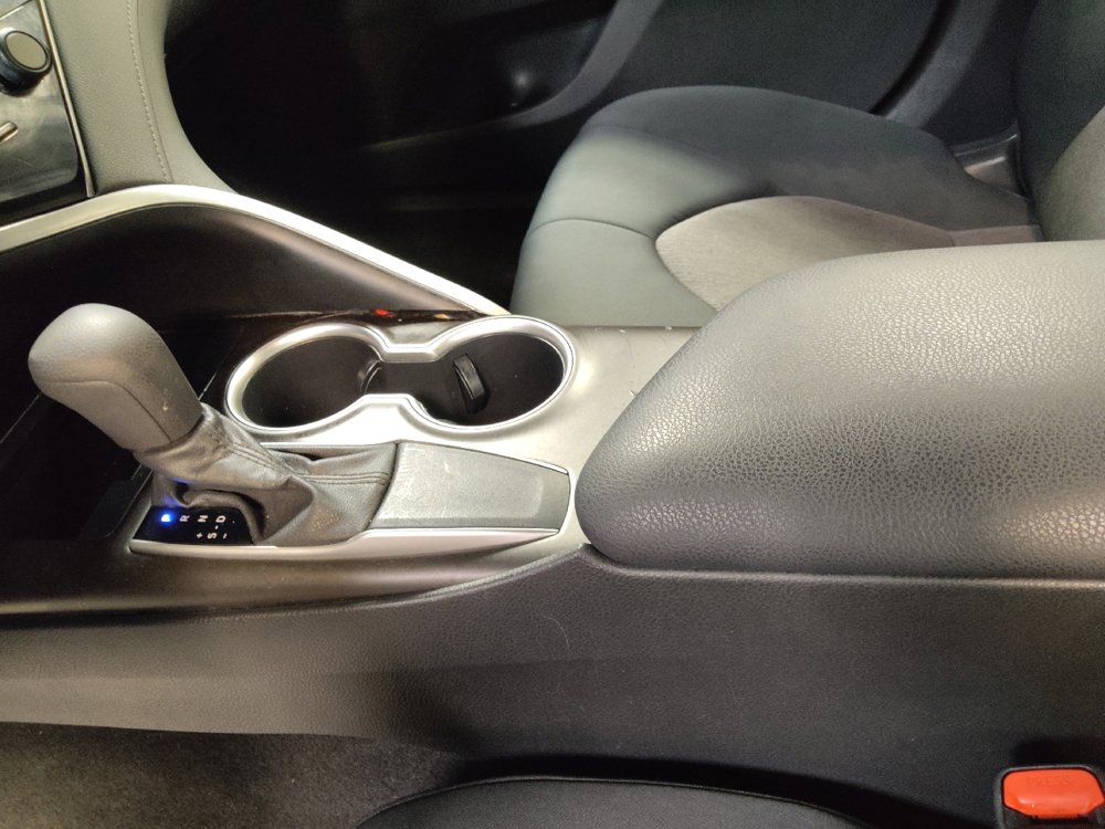 Used 2021 Toyota Camry LE FWD image 26