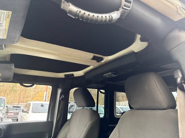 Used 2018 Jeep Wrangler Unlimited Sport S AWD/4WD image 26