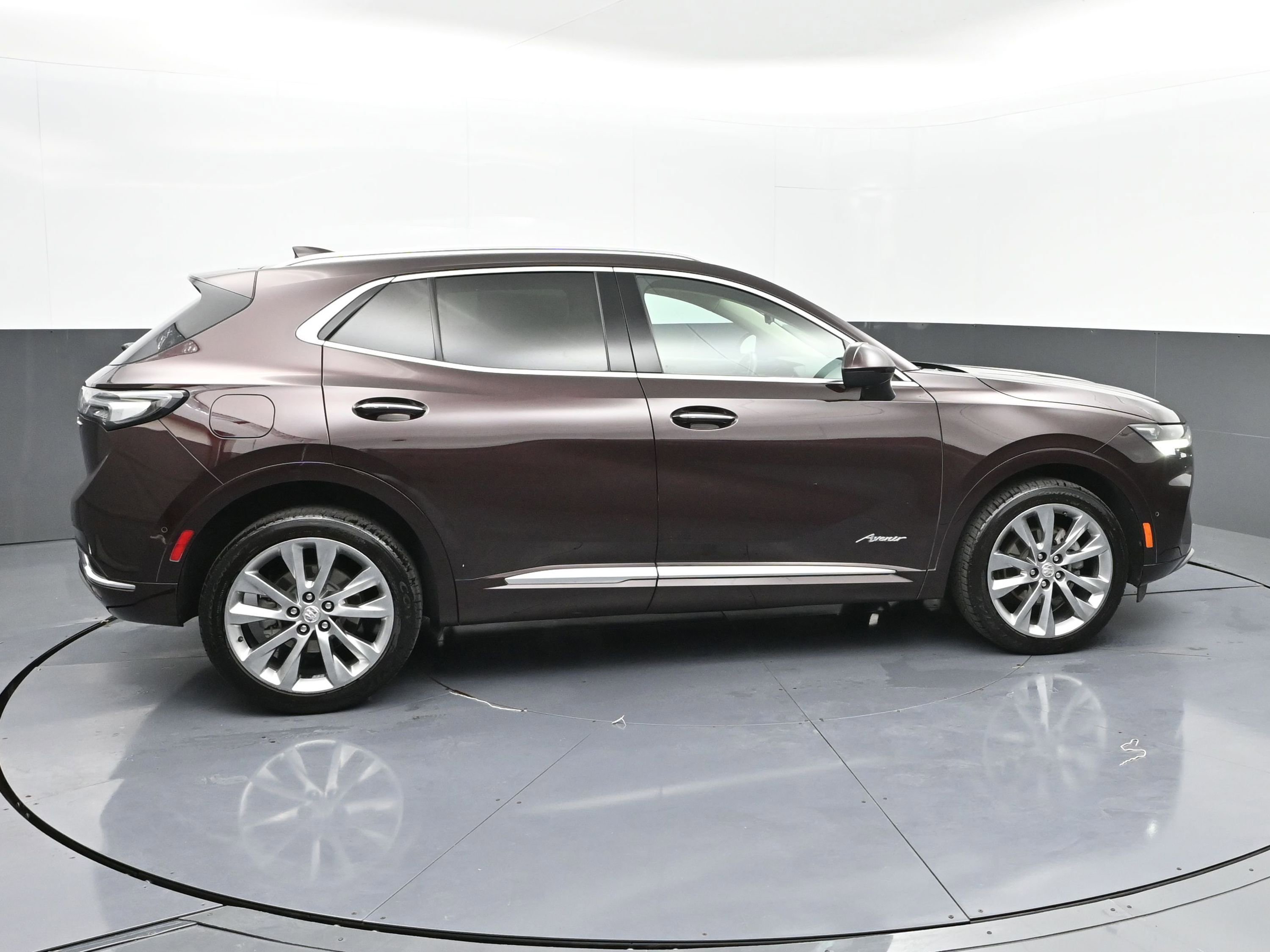 Used 2023 Buick Envision Avenir image 29