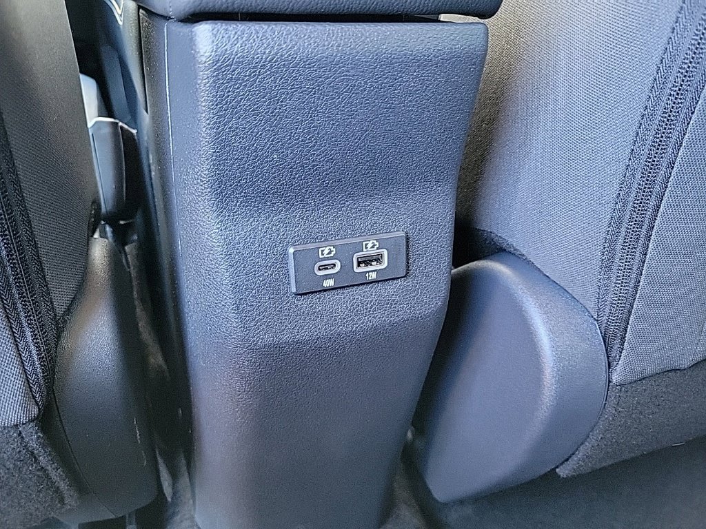 Certified 2025 Nissan Kicks SV w/ Charging Package AWD/4WD image 17