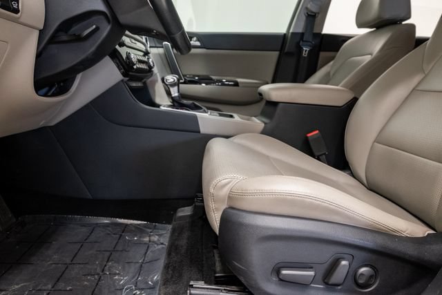 Used 2020 Kia Sportage EX FWD image 11