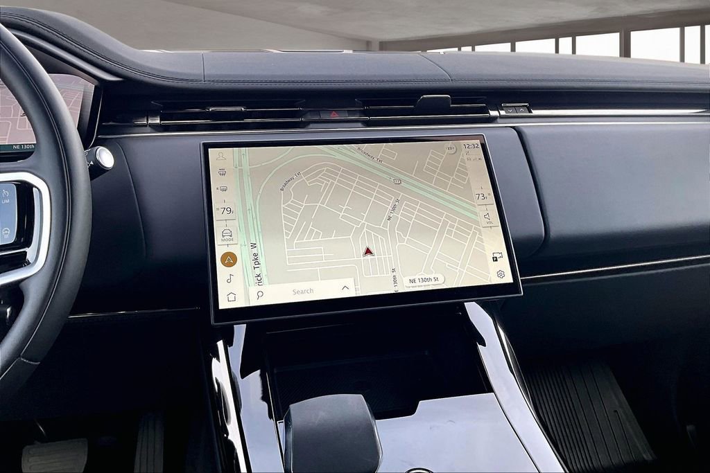 Certified 2025 Land Rover Range Rover Sport SE image 6