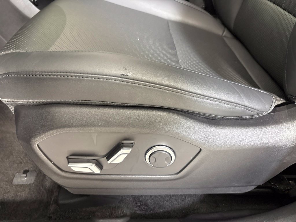 Used 2025 Hyundai Santa Fe SEL FWD image 15