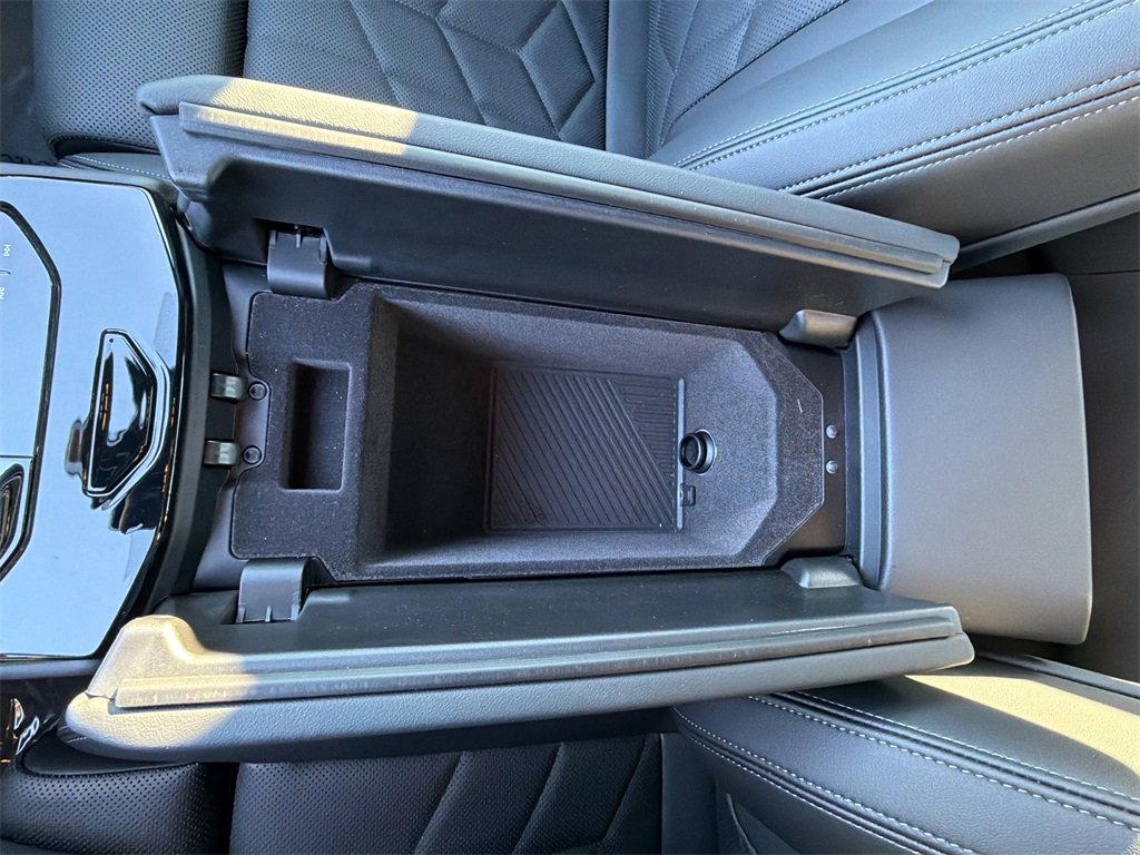 Used 2026 BMW 540i xDrive image 43