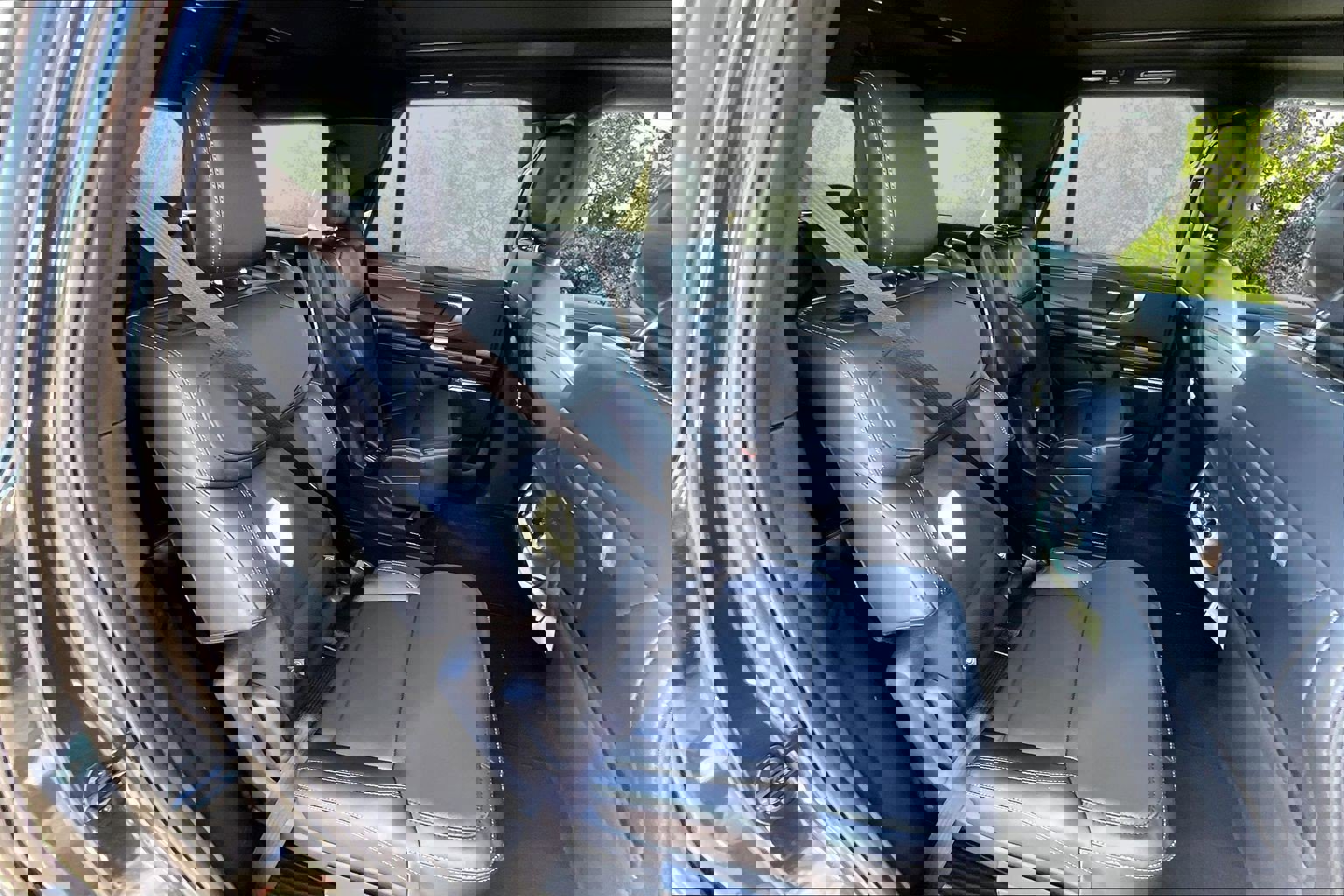 New 2026 Ford Expedition Platinum w/ Stealth Appearance Package image 9