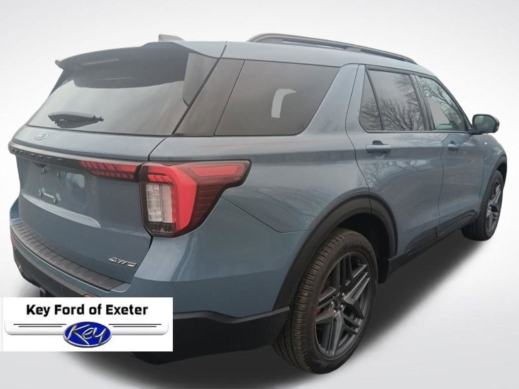 Used 2025 Ford Explorer ST-Line w/ Premium Package image 10