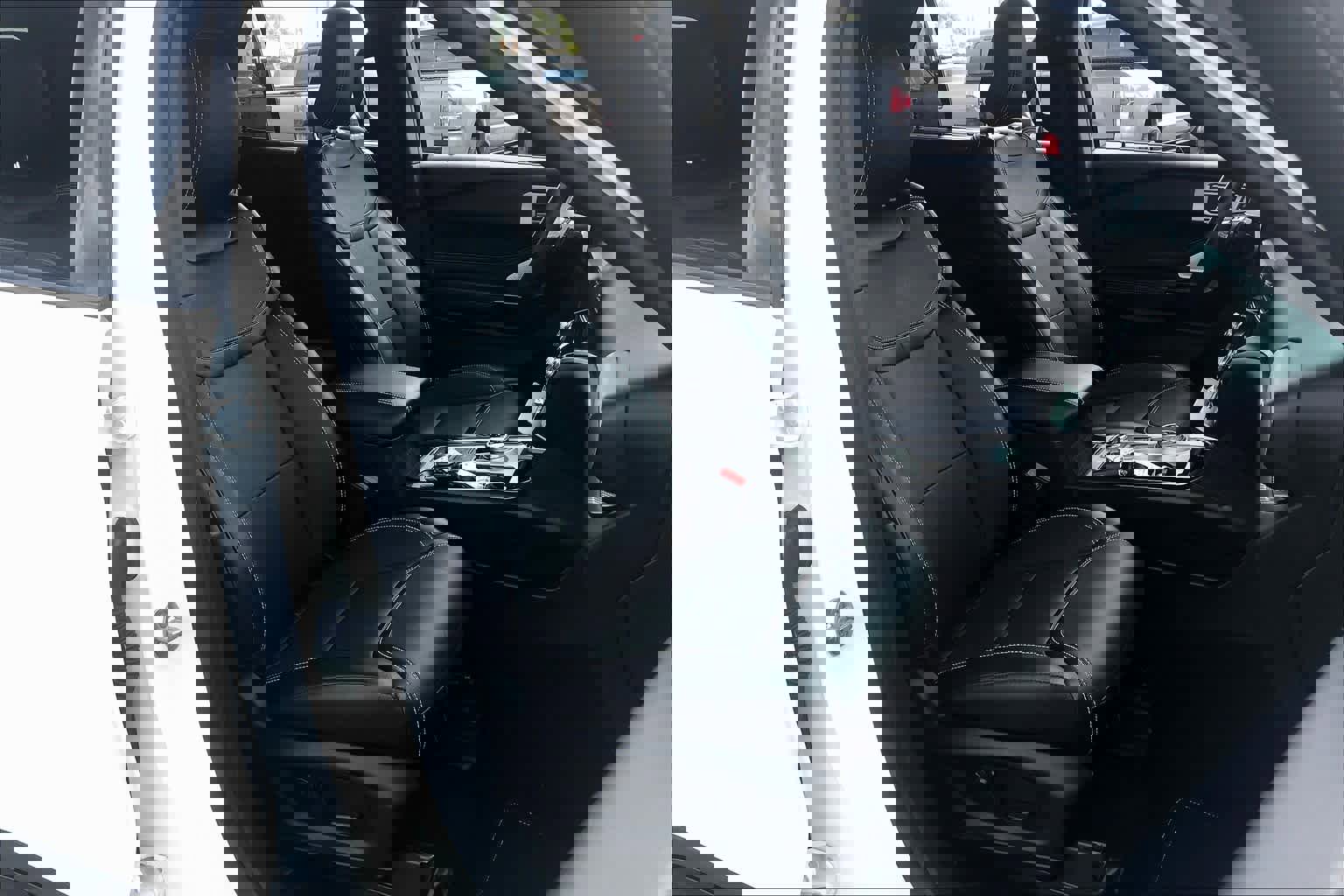 Used 2022 Ford Explorer ST w/ Equipment Group 401A image 8