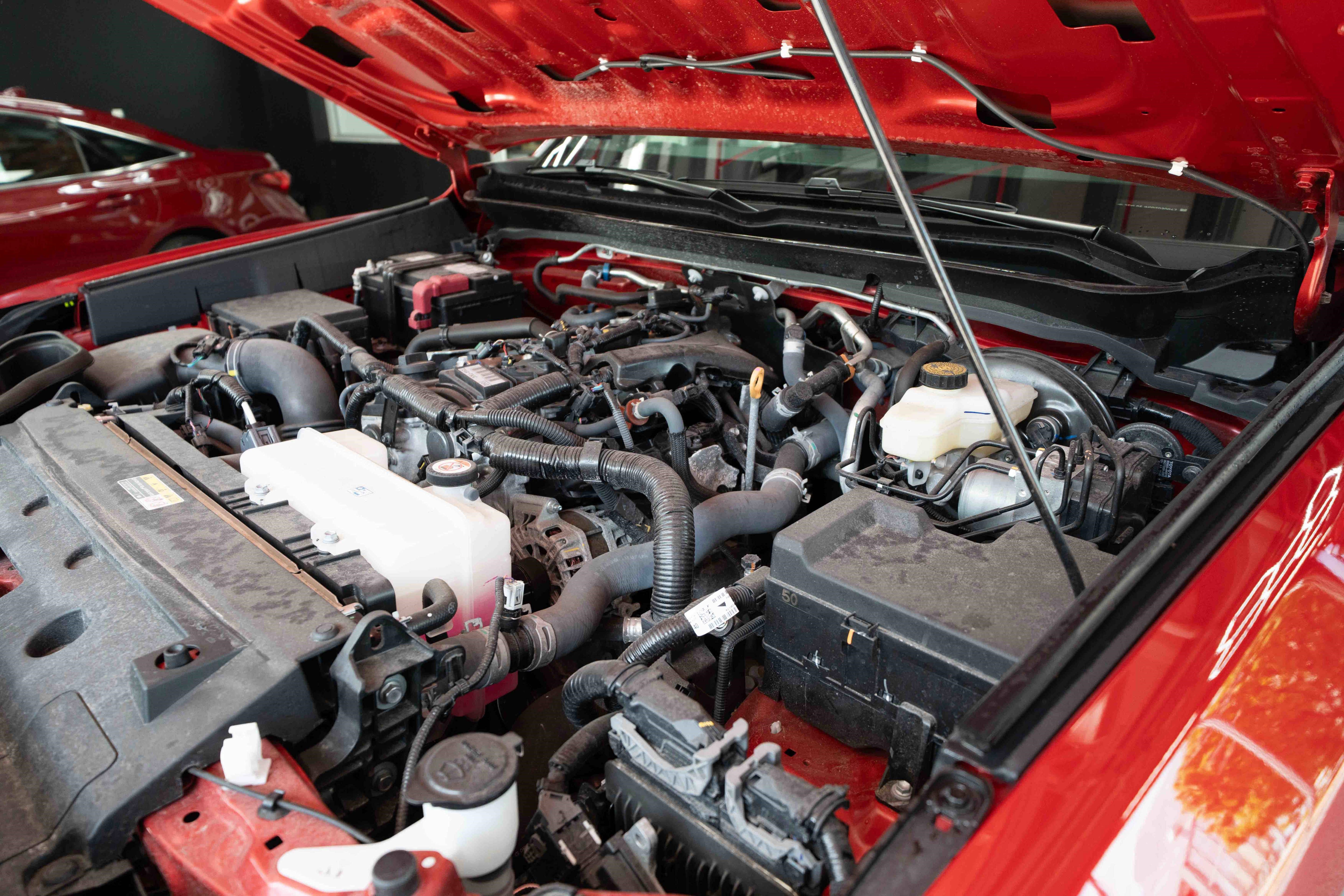 Used 2024 Toyota Tacoma TRD Off-Road AWD/4WD image 32